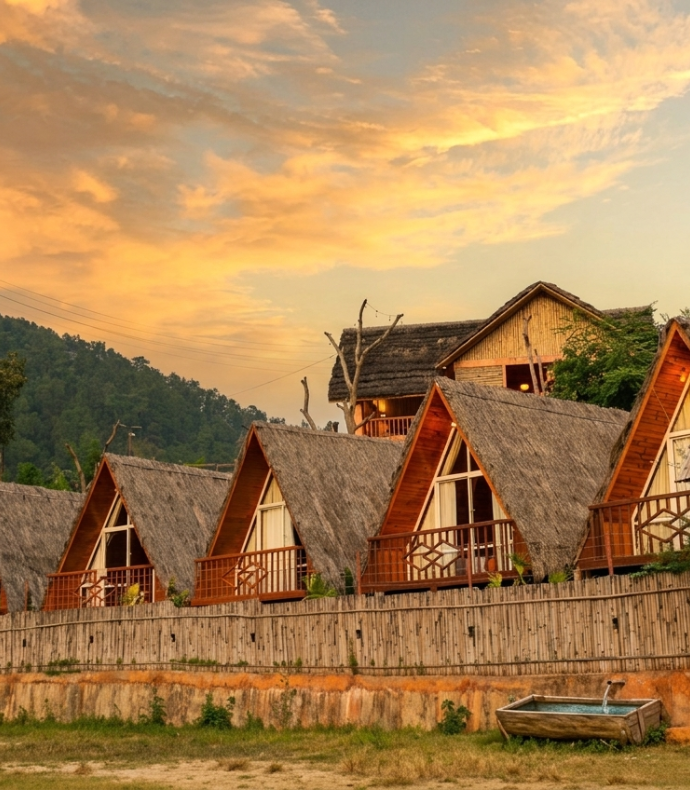 Pathway through the triangular villas at Triangles Resort